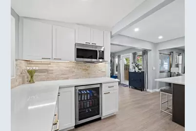 2421 Prospect Street, Sarasota, FL 34239 - Photo 8