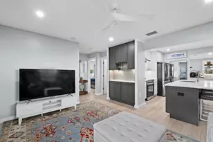 2421 Prospect St, Sarasota, FL 34239 - Photo 14