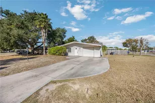 5828 20th St W, Bradenton, FL 34207 - Photo 2