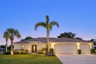 436 N Rossetti Dr, Nokomis, FL 34275 - Photo 1