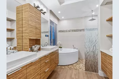 1140 Seaside Drive #301, Siesta Key, FL 34242 - Photo 12