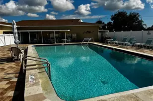 5619 Bayshore Rd, Palmetto, FL 34221 - Photo 4