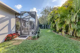 6722 W Country Club Ln, Sarasota, FL 34243 - Photo 38