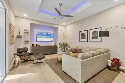 6722 W Country Club Lane, Sarasota, FL 34243 - Photo 22