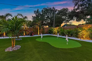 2402 Wisteria St, Sarasota, FL 34239 - Photo 52