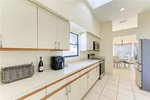 5045 82nd Way E, Sarasota, FL 34243 - Photo 14