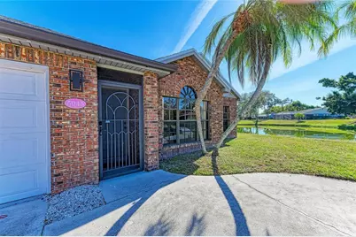 5045 82nd Way E, Sarasota, FL 34243 - Photo 2