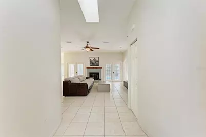 5045 82nd Way E, Sarasota, FL 34243 - Photo 4