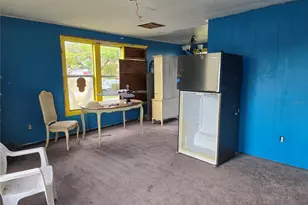 3930 Miramar Way S, Saint Petersburg, FL 33705 - Photo 8