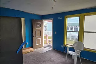 3930 Miramar Way S, Saint Petersburg, FL 33705 - Photo 10