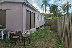 3930 Miramar Way S, Saint Petersburg, FL 33705 - Photo 6