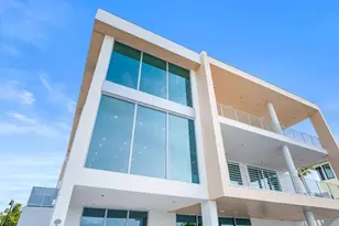 6489 Gulfside Rd, Longboat Key, FL 34228 - Photo 4