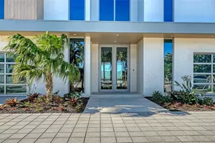 6489 Gulfside Rd, Longboat Key, FL 34228 - Photo 2