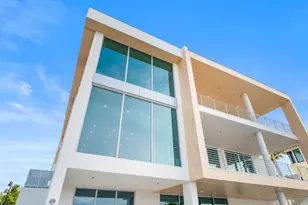 6489 Gulfside Rd, Longboat Key, FL 34228 - Photo 6