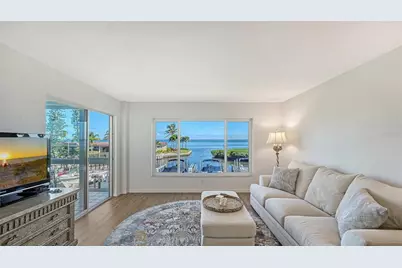 4960 Gulf Of Mexico Drive #204, Longboat Key, FL 34228 - Photo 2