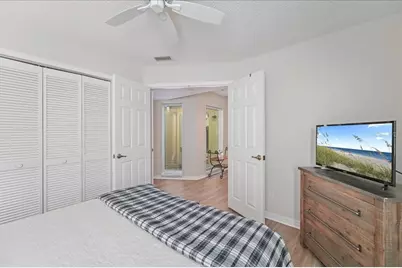 5904 Doral Drive #5904, Sarasota, FL 34243 - Photo 18