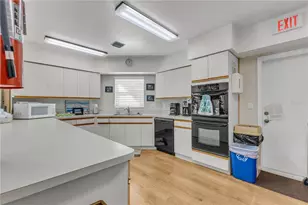 4332 Marseilles Ave, Sarasota, FL 34233 - Photo 60