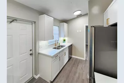 5416 25th Street W, Bradenton, FL 34207 - Photo 8