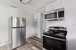 2834 & 2836 Freemont Terrace S, Saint Petersburg, FL 33712 - Photo 4