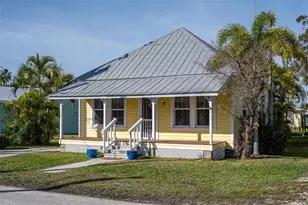 12007 45th Ave W, Cortez, FL 34215 - Photo 4
