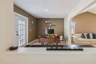 4181 Center Pointe Cir, Sarasota, FL 34233 - Photo 10