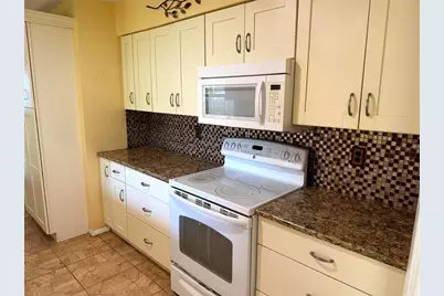 3312 Spring Mill Circle, Sarasota, FL 34239 - Photo 12