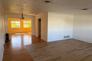 3312 Springmill Cir, Sarasota, FL 34239 - Photo 8