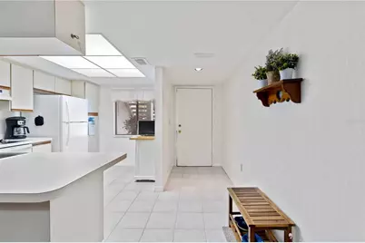 7847 Eagle Creek Drive, Sarasota, FL 34243 - Photo 4