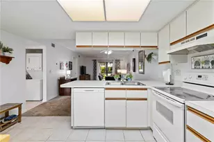 7847 Eagle Creek Dr, Sarasota, FL 34243 - Photo 12