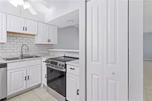 1801 Gulf Dr N, Bradenton Beach, FL 34217 - Photo 30