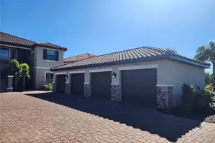 12410 Osorio Ct, Sarasota, FL 34238 - Photo 2