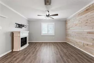 3372 Tyne Ln, Sarasota, FL 34232 - Photo 4