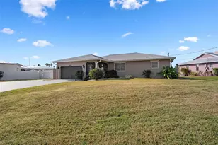 1503 Marlin St, Nokomis, FL 34275 - Photo 2