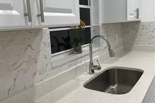 481 Saturn Ave, Sarasota, FL 34243 - Photo 16