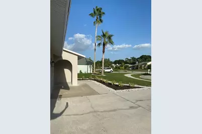 481 Saturn Avenue, Sarasota, FL 34243 - Photo 6