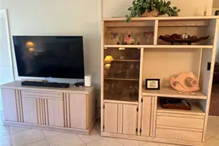 7880 Palm Aire Ln, Sarasota, FL 34243 - Photo 10