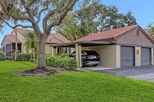 4382 Trails Dr, Sarasota, FL 34232 - Photo 2