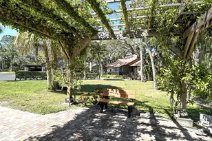 4382 Trails Dr, Sarasota, FL 34232 - Photo 30