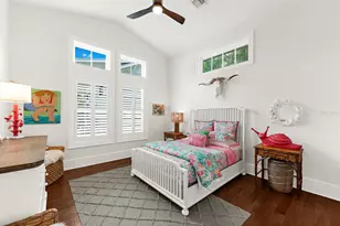 213 N 18th St W, Bradenton, FL 34205 - Photo 56