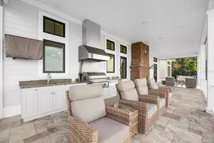 213 N 18th St W, Bradenton, FL 34205 - Photo 78