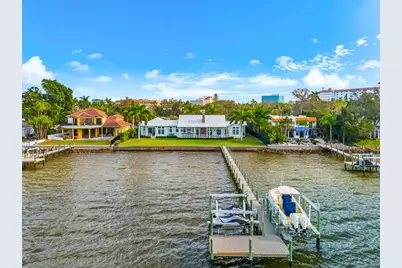 213 N 18th Street W, Bradenton, FL 34205 - Photo 2