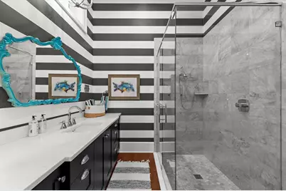 213 N 18th Street W, Bradenton, FL 34205 - Photo 74