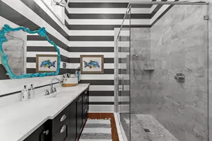 213 N 18th St W, Bradenton, FL 34205 - Photo 74