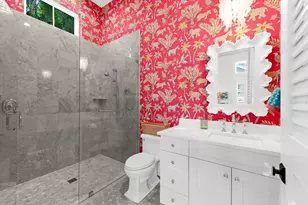 213 N 18th St W, Bradenton, FL 34205 - Photo 58