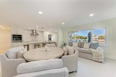 502 Bayview Drive, Holmes Beach, FL 34217 - Photo 4