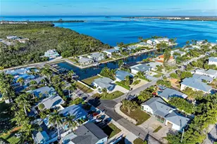 502 Bayview Dr, Holmes Beach, FL 34217 - Photo 44