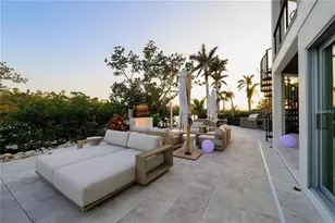 1406 Tangier Way, Sarasota, FL 34239 - Photo 14