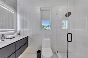 1406 Tangier Way, Sarasota, FL 34239 - Photo 38