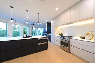 1406 Tangier Way, Sarasota, FL 34239 - Photo 32