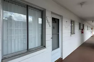 5906 Garden Ln, Bradenton, FL 34207 - Photo 2